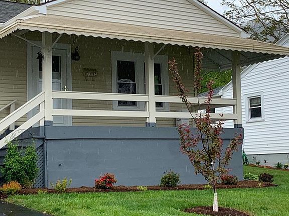 4th image of 1834 Oak Ave