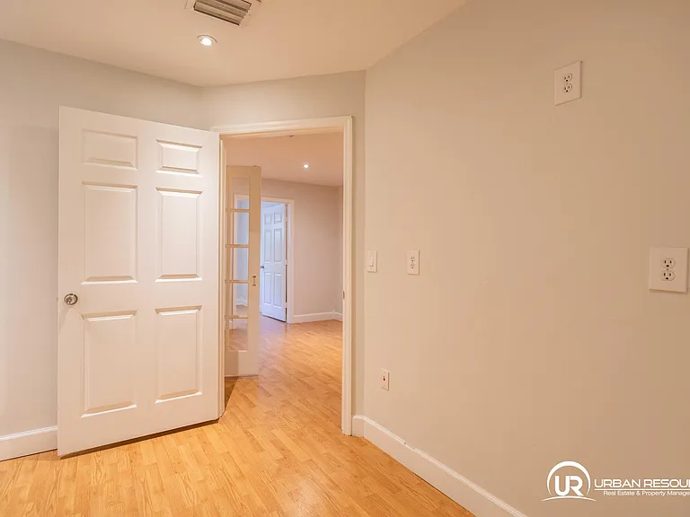 3119 SW 22nd St — Photo 30