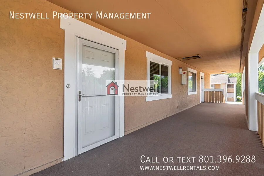 $500 off 1st Month's Rent - Upgraded Top-Floor Condo in Midvale — Photo 2