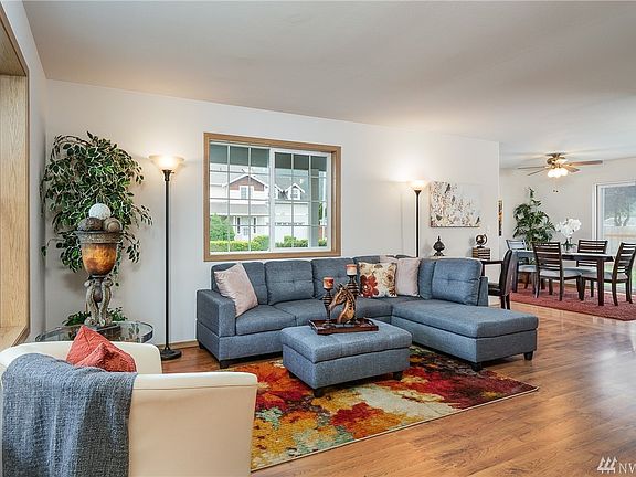 4th image of 5311 156th Avenue Ct E