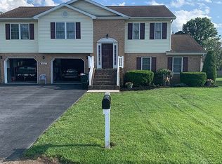 16903 Cavalry Dr, Williamsport, MD 21795