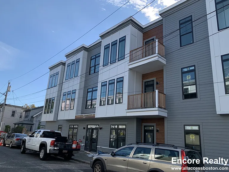 157 Everett St #302 — Photo 17