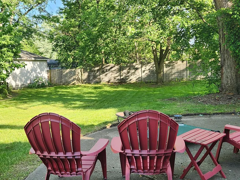 1385 W Michigan Ave #BELLA VISTA FARMHOUS — Photo 18