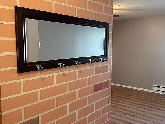 4th image of 36 Amberly Dr Unit H