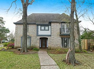 4338 Willow Hill Dr, Seabrook, TX 77586
