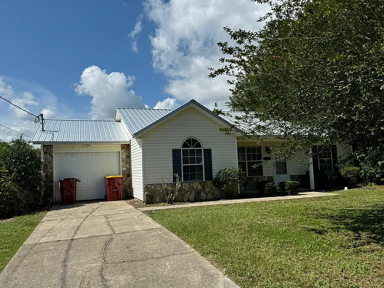 2870 Aplin Rd — Photo 1