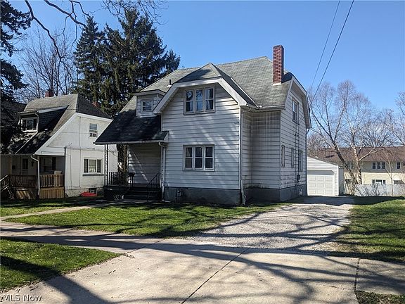 2nd image of 328 Pioneer St