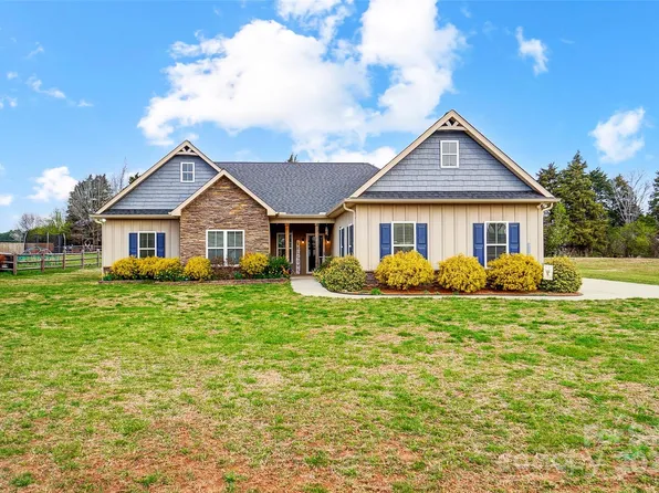 255 Dorothy Dr, China Grove, NC 28023