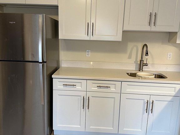 5th image of 2510 Belmar Blvd APT J-19