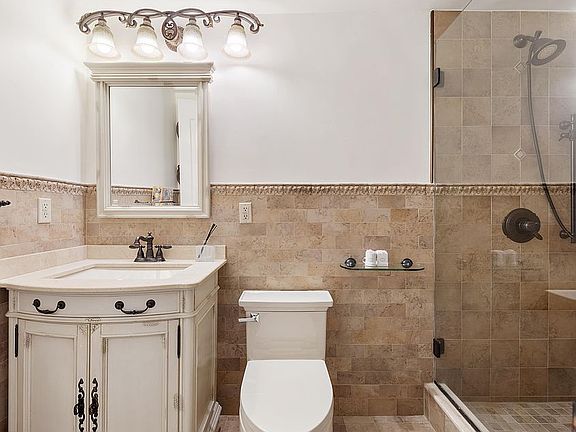 5th image of 140 E 56th St APT 11H