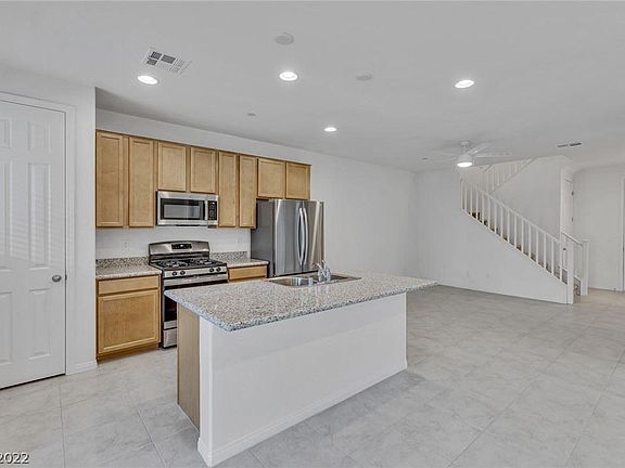 4th image of 11672 Redwood Mountain Ave