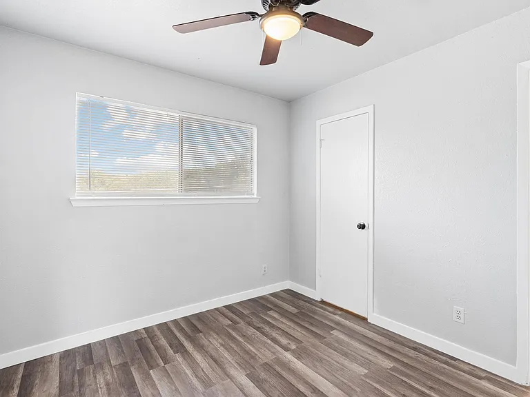 7505 Saint Amant Pl #A — Photo 25
