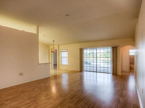 3rd image of 29743 Morwen Pl