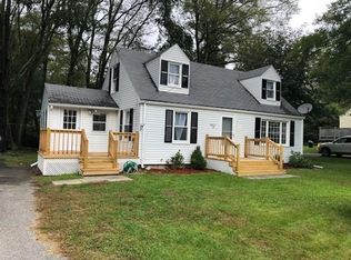 18 Linden St, Oxford, MA 01540