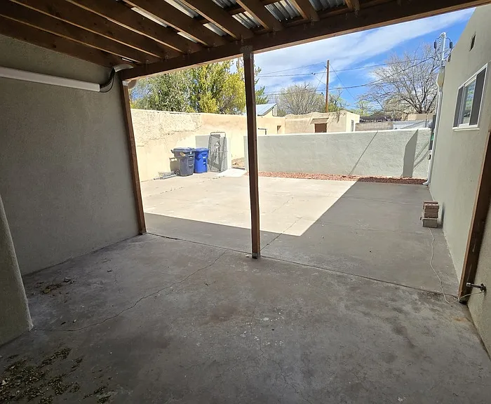 214 Wellesley Dr SE — Photo 23