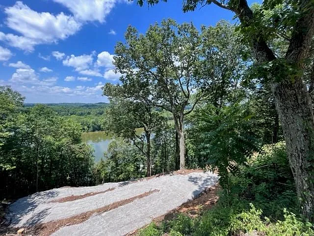 616 Misty Lake Dr — Photo 10
