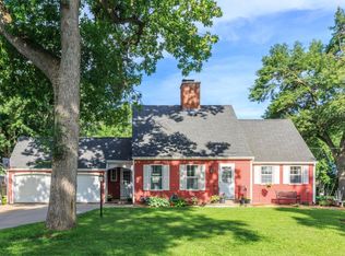 568 S Shore Dr, Forest Lake, MN 55025