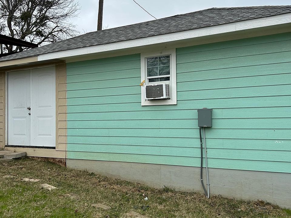 1st image of 1218 Elva Warren St #2