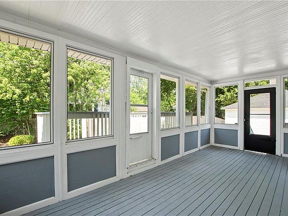 2nd image of 307 Newman Ave