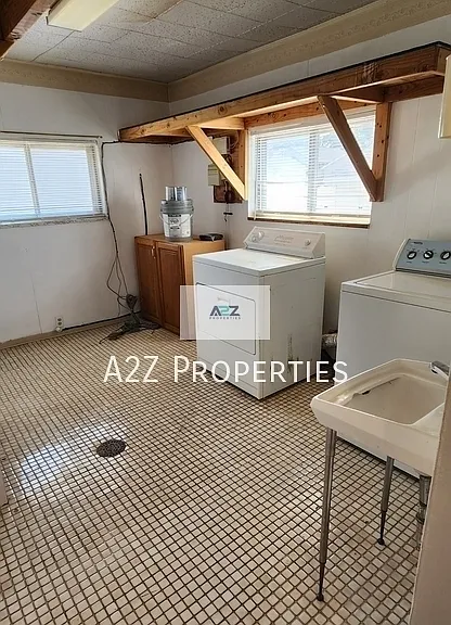 585 S 1200 W — Photo 17