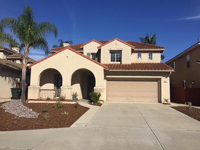 1st image of 563 Golf Glen Dr