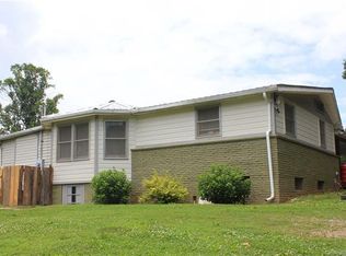 214 Huffman Rd, Clyde, NC 28721