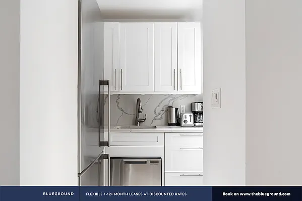 Rented by The Blueground | media 38