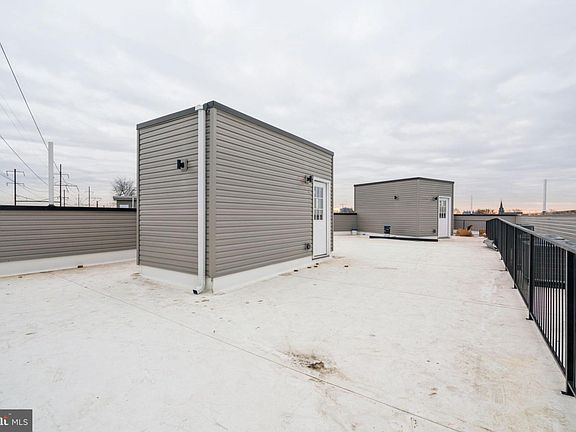 3rd image of 4181 Mantua Ave #4