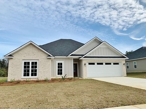 2nd image of 4472 Kenilworth Cir