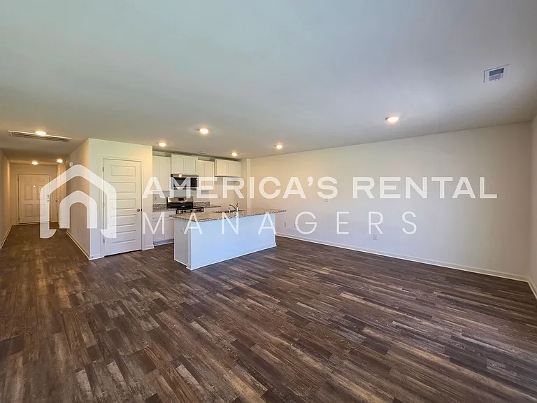 636 Wenonah Way — Photo 35