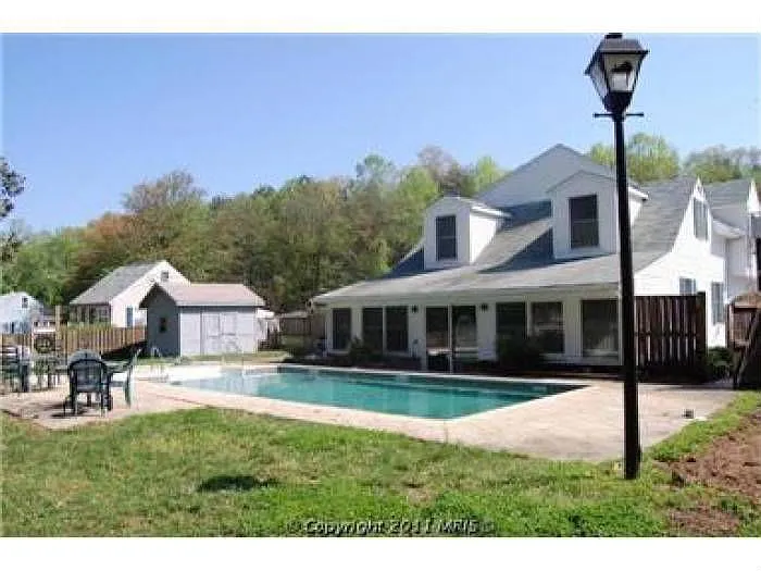 873 Arundel Dr photo 1