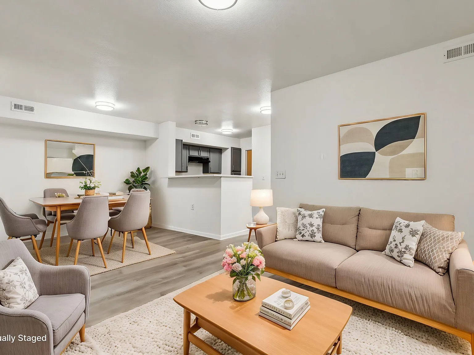 Westgate Apartments — Photo 4