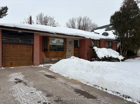 24 Lancer Dr, Vaughan, ON L6A 1E1