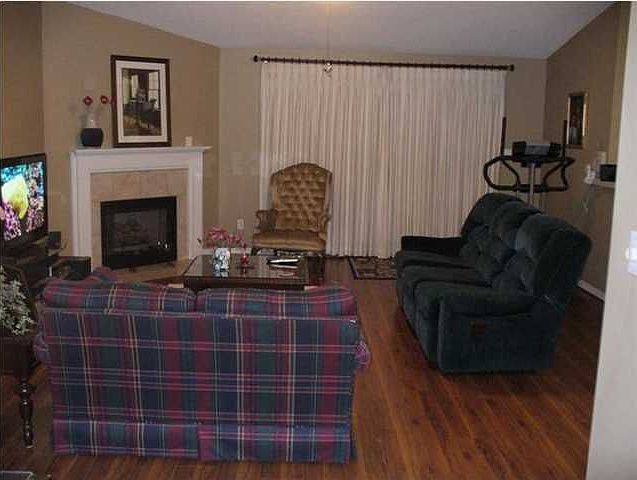 2nd image of 1206 Smithfield Rd E