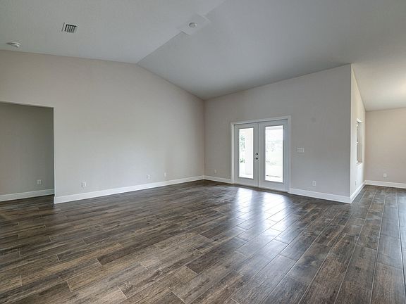 4th image of 3262 SW Martin Street