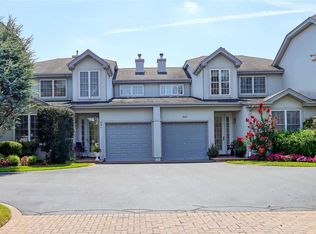 641 Verona Dr, Melville, NY 11747