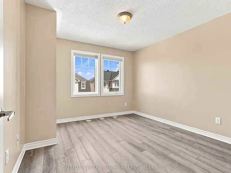 2621 Baynes Sound Way — Photo 11