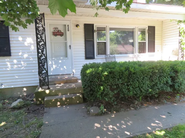 620 S Main St, Nashua, NH 03060