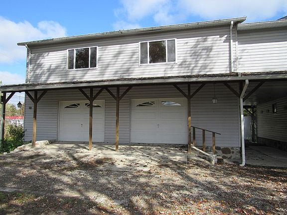 2nd image of 151 Crab Apple Ln