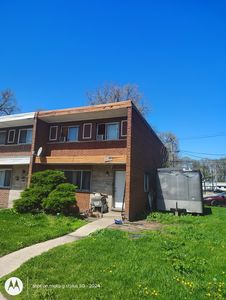 9522 S Colfax Ave, Chicago, IL, 60617