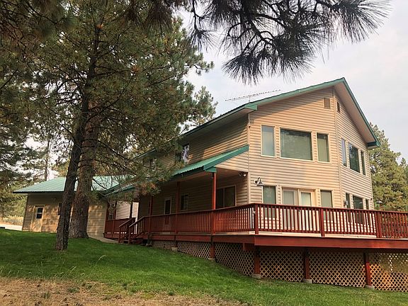 2nd image of 1496 Pine Ridge Dr