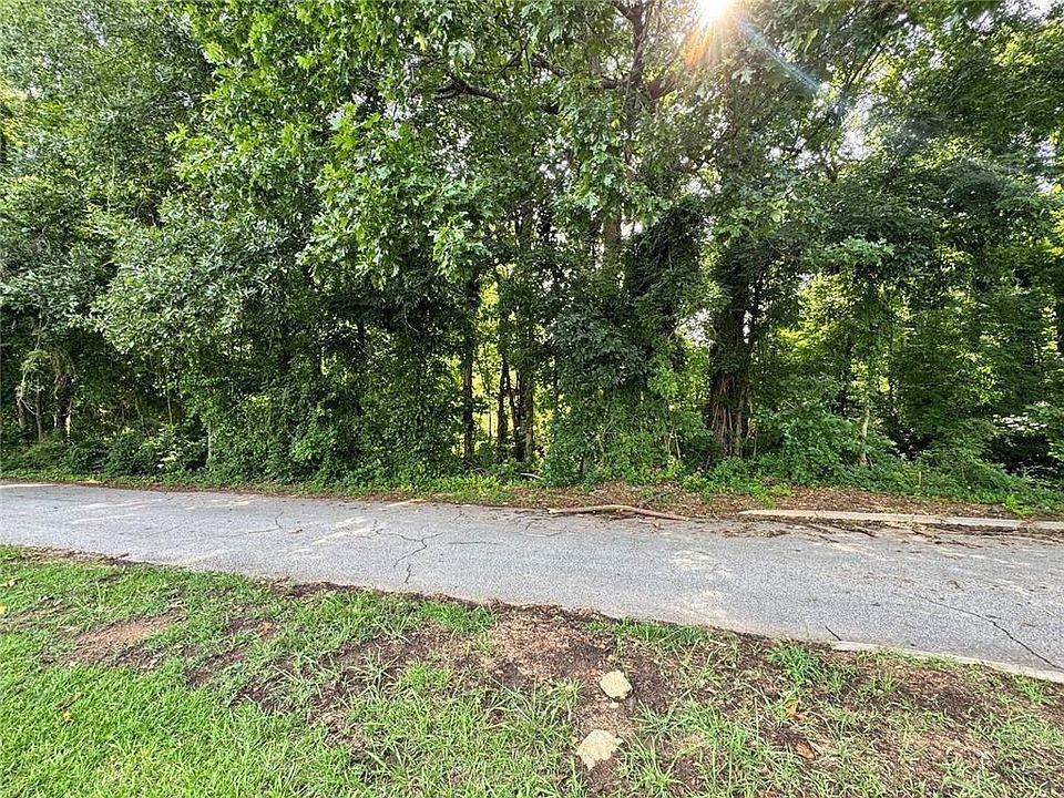 1st image of 535 Camelot Pkwy #174