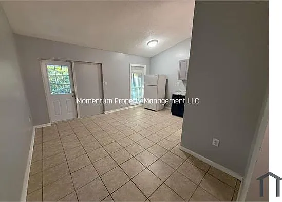 1919 E Mulberry Dr #B — Photo 6