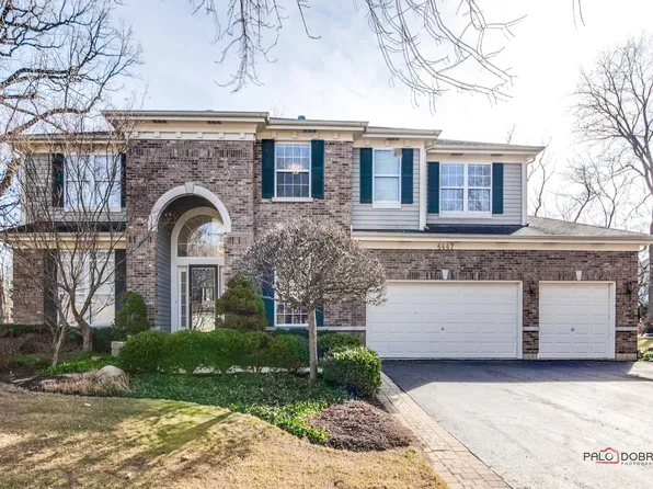 6447 Lockwood Ln, Gurnee, IL 60031