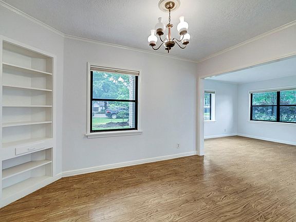 3rd image of 3309 Lawrence St APT 1