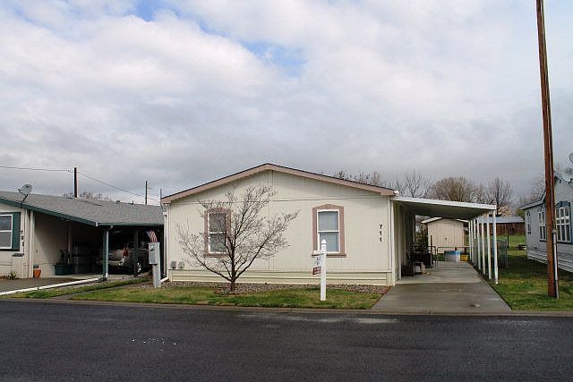 1st image of 711 NE Dawson St