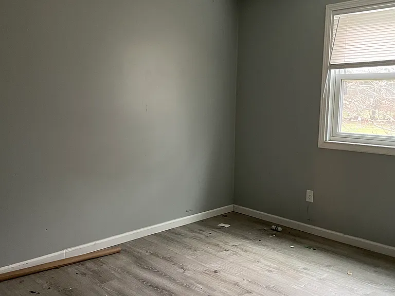 435 E Cass St — Photo 6