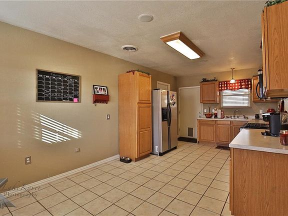 5th image of 1409 Bel Air Dr