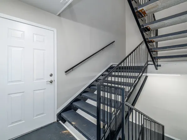 McGowan Flats Apartments