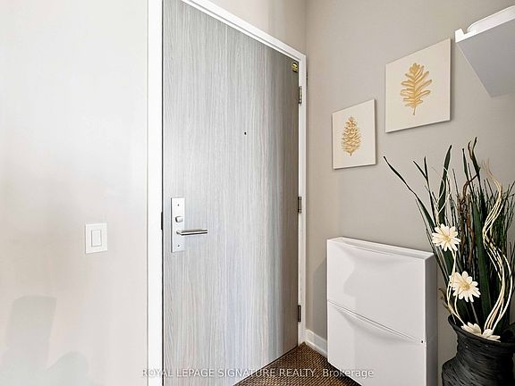 2nd image of 161 Roehampton Ave #4305
